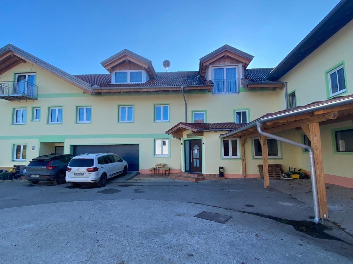 Pension Am Weberhof Nur 20 Autominuten Von Muenchen Ebersberg Esterno foto