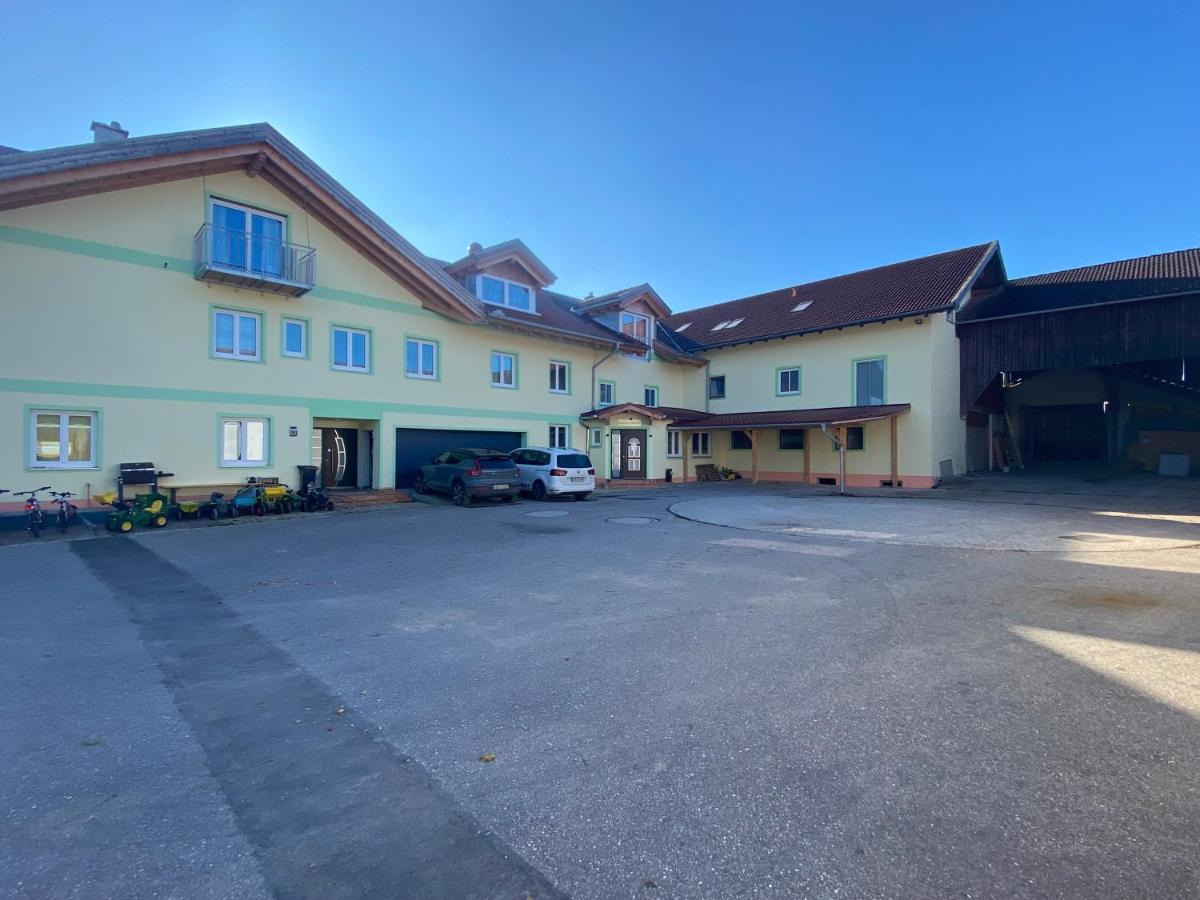 Pension Am Weberhof Nur 20 Autominuten Von Muenchen Ebersberg Esterno foto