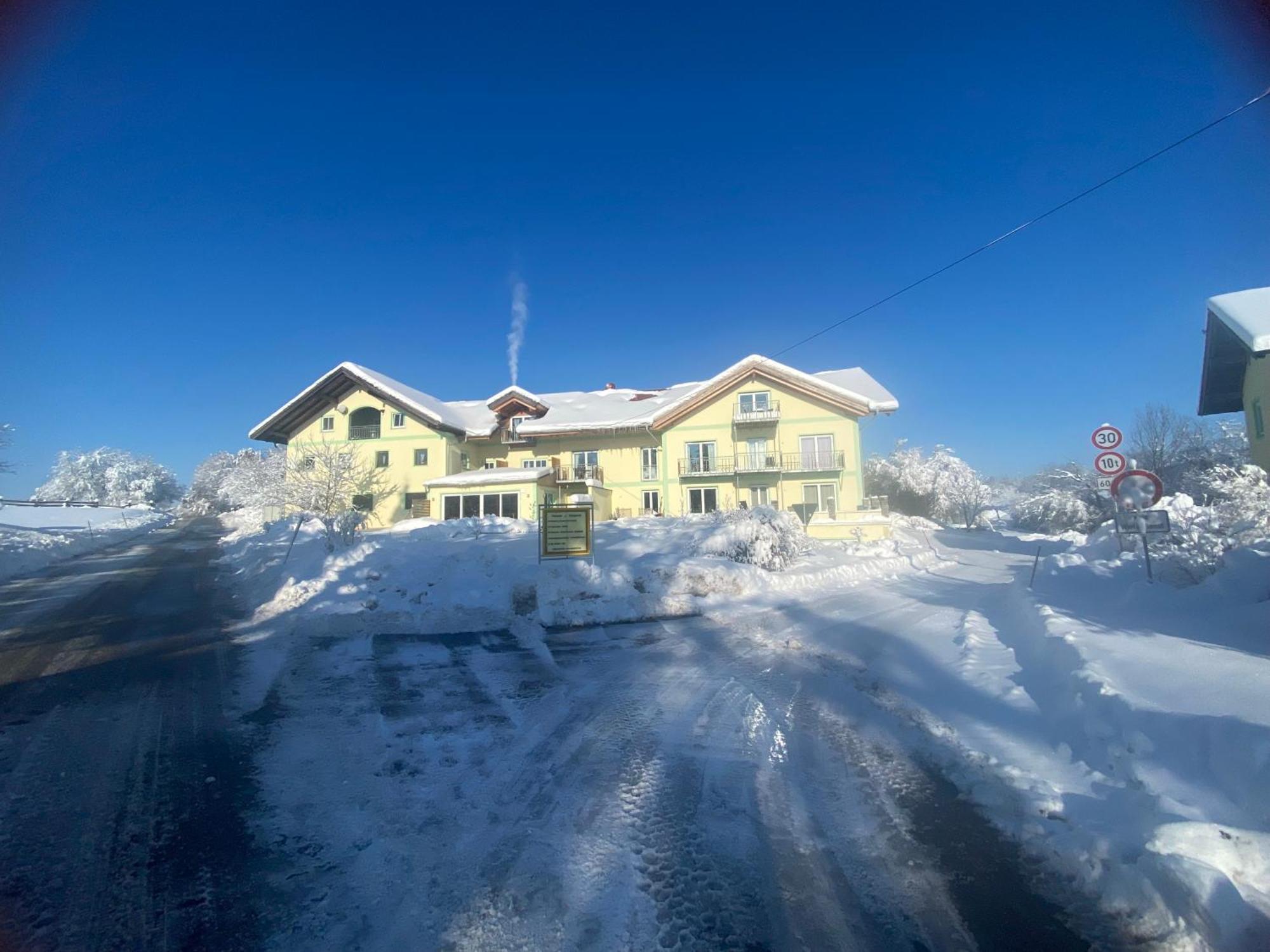 Pension Am Weberhof Nur 20 Autominuten Von Muenchen Ebersberg Esterno foto